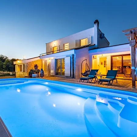 Vikendica Poolincluded Villa Elia Zadar