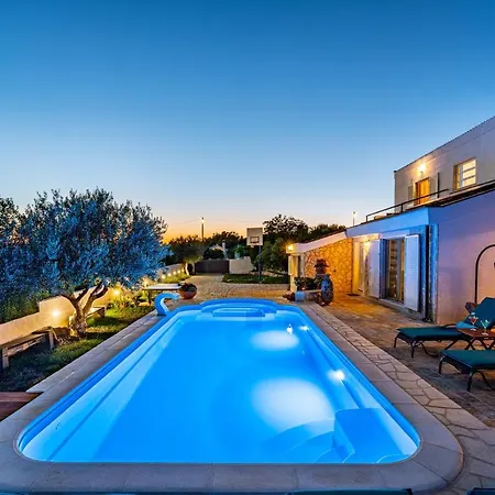 Poolincluded Villa Elia Zadar