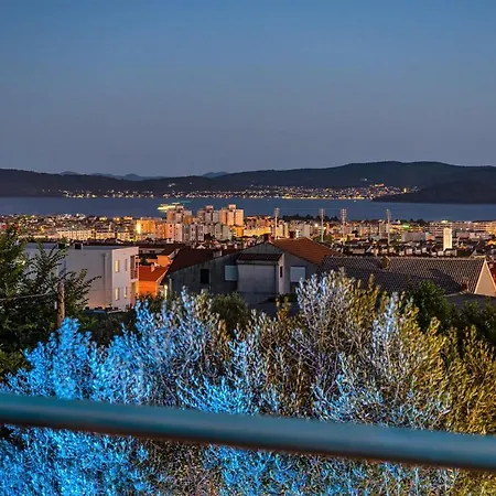 Poolincluded Villa Elia Vikendica