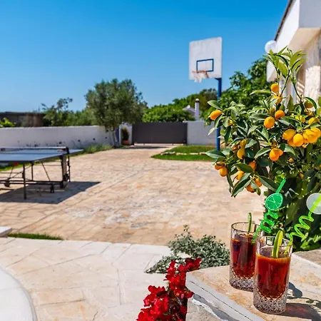Poolincluded Villa Elia
