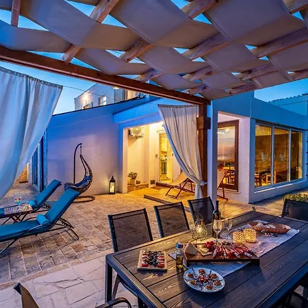 Vikendica Poolincluded Villa Elia