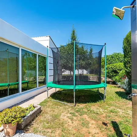 Vikendica Poolincluded Villa Elia
